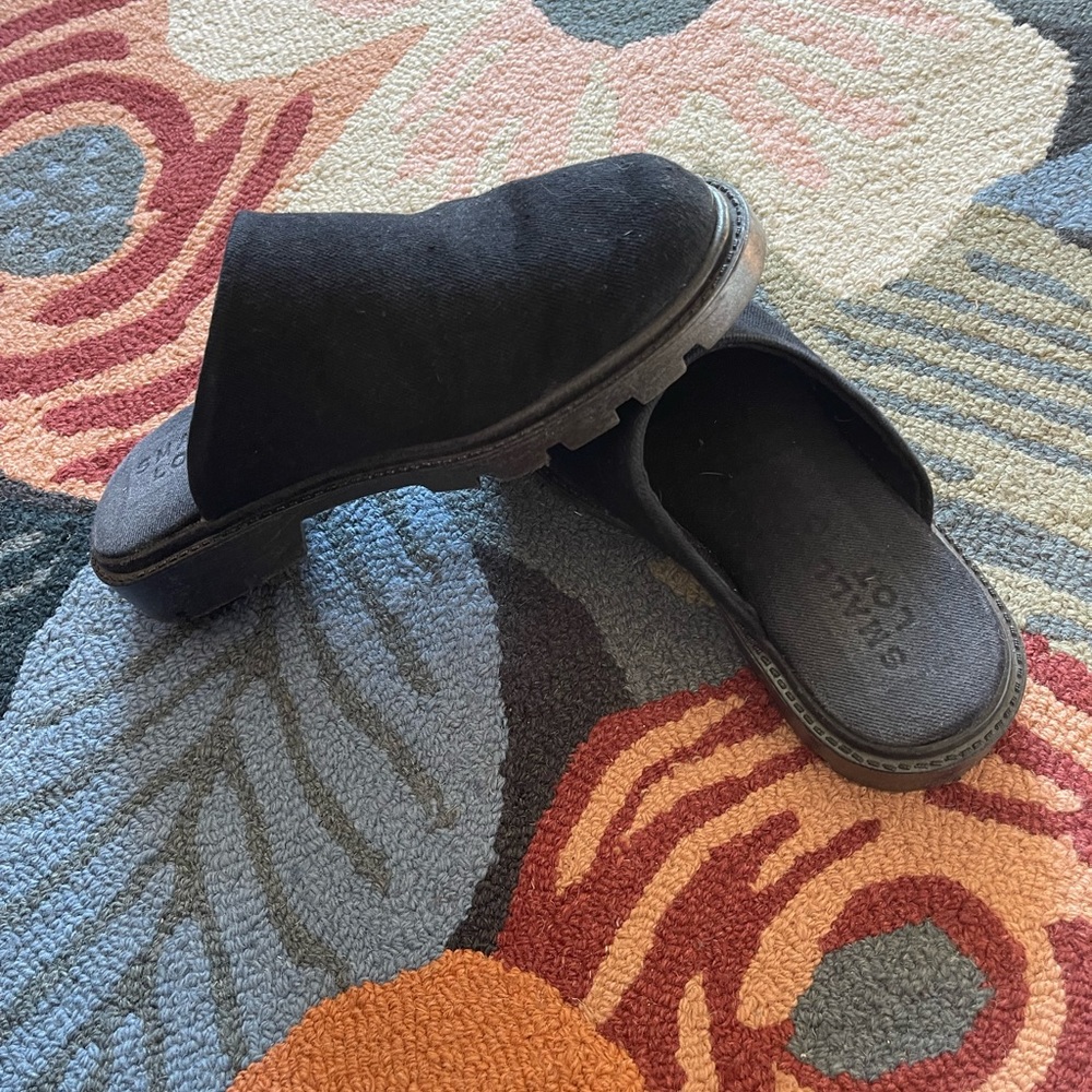 Madewell slip on clogs